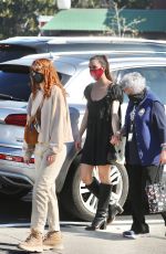 RUMER and SCOUT WILLIS Pick Up Their Grandma Marlene from Beverly Hills Police Dept 12/02/2021