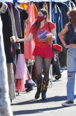 RUMER and SCOUT WILLIS Shopping for Vintage Cloth at a Flea Market in Pasadena 12/12/2021