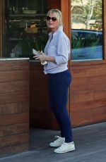 SANDRA LEE Out for Lunch in Los Angeles 12/05/2021