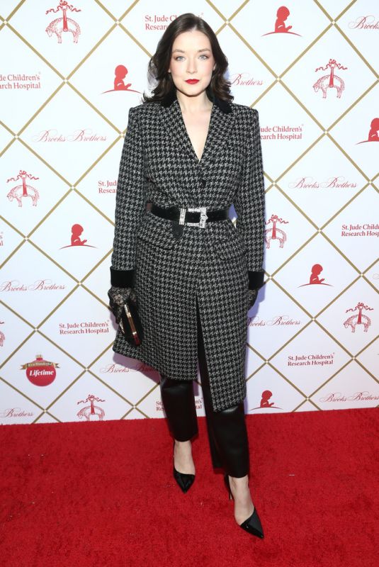 SARAH BOLGER at Brooks Brothers Special Holiday Celebration in Beverly Hills 12/10/2021