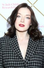 SARAH BOLGER at Holiday Celebration to Benefit St. Jude Children