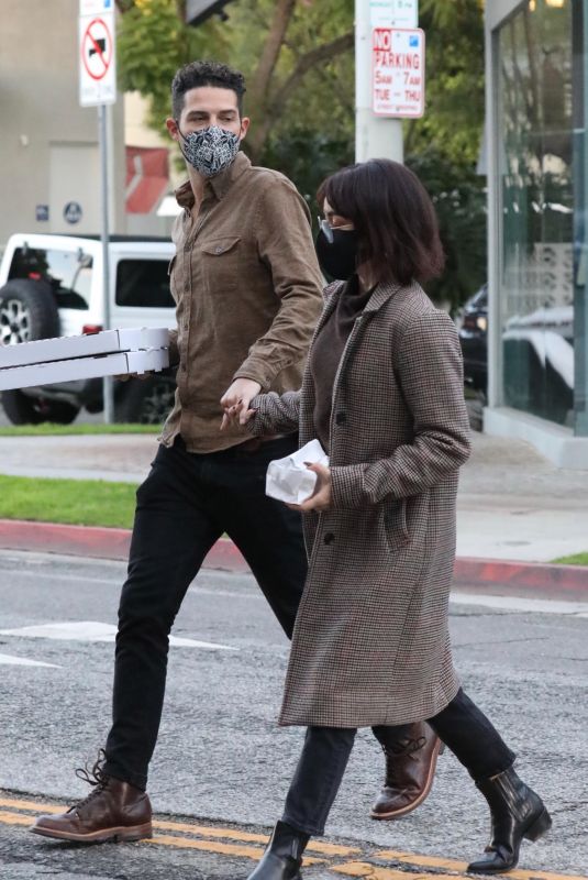 SARAH HYLAND and Wells Adams Leaves Pizzana Restaurant in West Hollywood 12/09/2021
