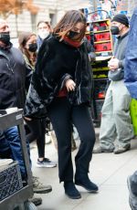 SELENA GOMEZ on the Set of Only Murders in the Building in New York 12/06/2021
