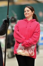 SELENA GOMEZ on the Set of Only Murders in the Building in New York 12/08/2021