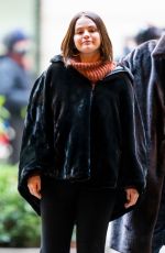 SELENA GOMEZ on the Set of Only Murders in the Building, Season 2 in New York 12/07/2021