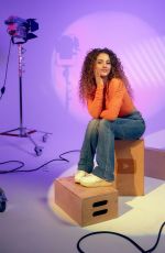 SOFIE DOSSI - Instagram Photos 12/08/2021
