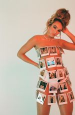 SOMMER RAY - Instagram Photos 12/25/2021