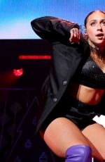 TATE MCRAE at Iheartradio Jingle Ball in Minneapolis 12/06/2021