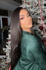 TATI MCQUAY - Instagram Photos 12/27/2021