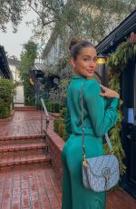 TAYLOR NUNEZ - Instagram Photos 12/25/2021