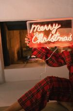 VICTORIA JUSTICE - Instagram Photos 12/25/2021
