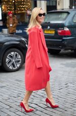 AMANDA HOLDEN Arrives at Heart Radio in London 01/25/2022