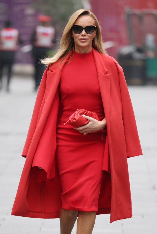 AMANDA HOLDEN Arrives at Heart Radio in London 01/25/2022