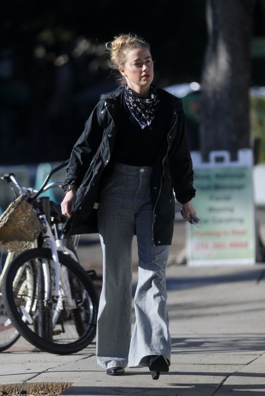 AMBER HEARD Shopping at NoseFrida in Santa Monica 01/03/2022