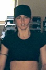 ANA DE ARMAS Workout at a Private Gym in Santa Monica 01/21/2022