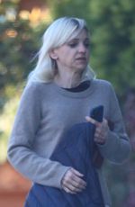 ANNA FARIS Heading to Pilates Class in Santa Monica 01/11/2022