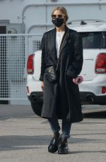 ASHLEE SIMPSON Out for Starbucks Tea and Snacks in Los Angeles 01/18/2022