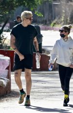 ASHLEY BENSON and G-Eazy at The Oaks Gourmet Market & Cafe in Los Feliz 01/26/2022