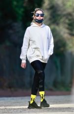 ASHLEY BENSON and G-Eazy at The Oaks Gourmet Market & Cafe in Los Feliz 01/26/2022