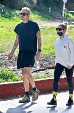 ASHLEY BENSON and G-Eazy at The Oaks Gourmet Market & Cafe in Los Feliz 01/26/2022