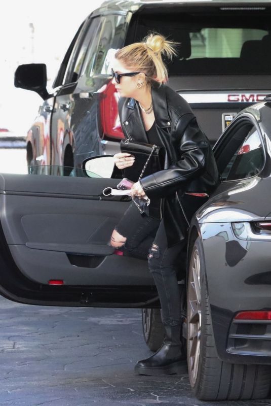ASHLEY BENSON Heading to a Skin Care Clinic in Beverly Hills 01/11/2022