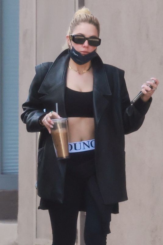 ASHLEY BENSON Leaves Yoga Class in Los Feliz 12/31/2021