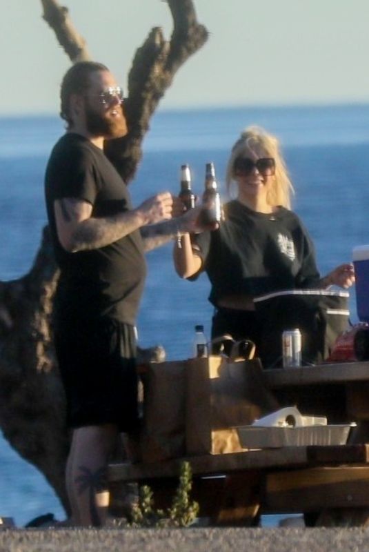 AVRIL LAVIGNE Fishing with Friends off the Coast in Malibu 01/11/2022