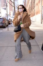 BROOKE SHIELDS Leavesd The Drew Barrymore Show in New York 01/26/2022