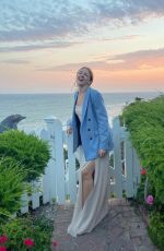 CHLOE LUKASIAK - Instagram Photos 01/08/2022