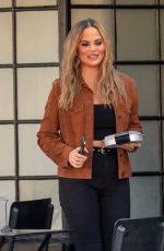 CHRISSY TEIGEN Out for Lunch at Joan