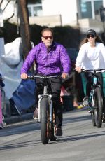 CHRISTINA and Arnold SCHWARZENEGGER Out Riding Bikes in Los Angeles 01/18/2022