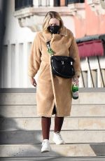 DAKOTA FANNING Heading to a Gym in Venice 01/29/2022