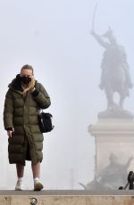 DAKOTA FANNING Out and About in Venice 01/17/2022