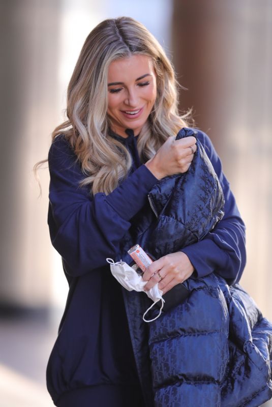 DANI DYER Arrives at Stephs Packed Lunch in Leeds 01/19/2022