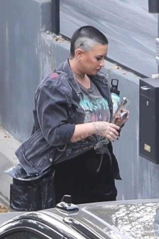 DEMI LOVATO Arrives at a Music Studio in Los Angleles 01/13/2022