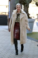 DENISE VAN OUTEN Aarrives at Steph