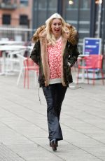 DENISE VAN OUTEN Arrives at Steph