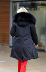 DENISE VAN OUTEN Arrives at Steph