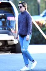 ELIZABETH BANKS Out Shopping in Los Angeles 01/09/2022
