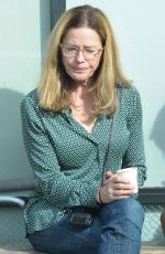 ELIZABETH SHUE and STELLA STREET GUGGENHEIM Out for Coffee in Venice 01/12/2022