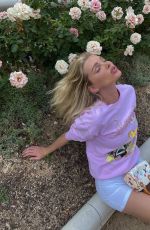 ELSA HOSK - Instagram Photos 01/25/2022