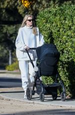 ELSA HOSK Out with Her Daughter in Pasadena 01/16/2022