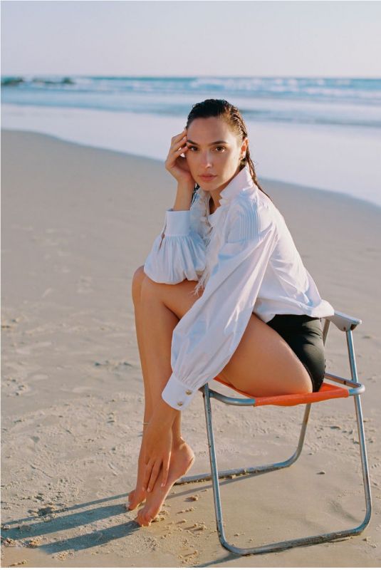 GAL GADOT in Marie Claire Magazine, Spain February 2022