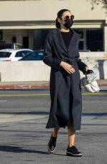 GAL GADOT Shopping at CVS in Studio City 01/06/2022