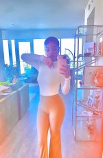 HALLE BAILEY - Instagram Photos 01/04/2022