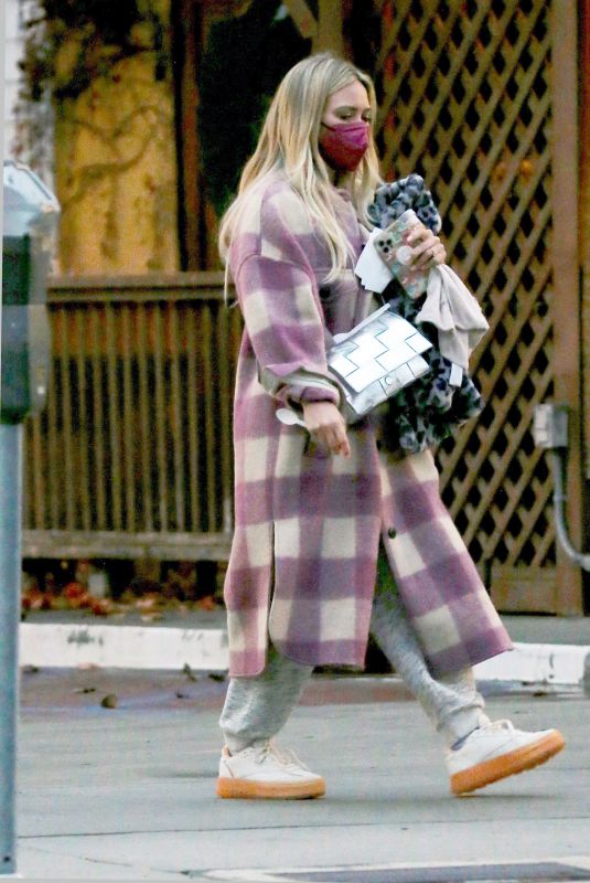 HILARY DUFF Out for Dinner in Studio City 01/17/2022