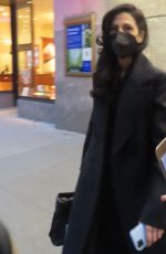 HUMA ABEDIN Arrives at NBC Studios in New York 01/19/2022
