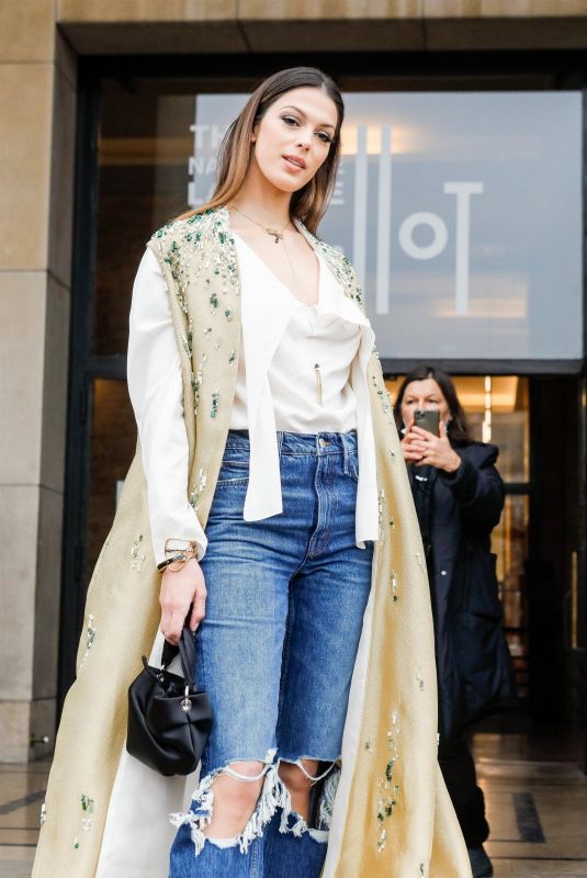 IRIS  MITTENAERE Arrives at Stephane Rolland Haute-Couture 2022 Show at Paris Fashion Week 01/25/2022