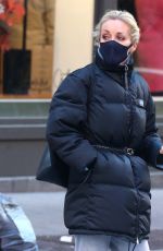 JANE LRAKOWSKI Out Shopping in New York 01/08/2022