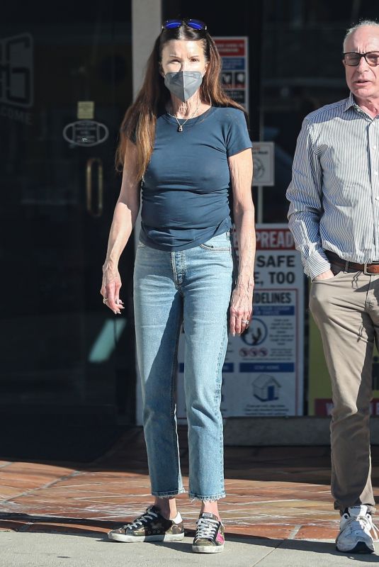 JANICE DICKINSON Out and About in Hollywood 01/07/2022